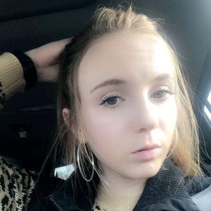 Meet your Posher, Devlin